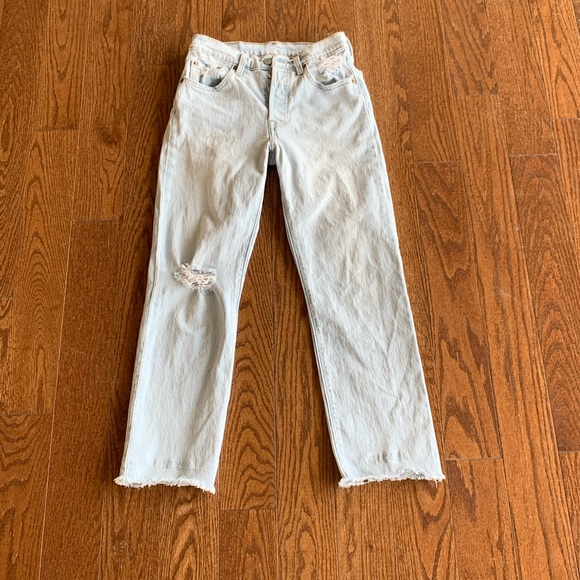 Levi’s 501 Original Crop Jeans - Picture 2 of 6